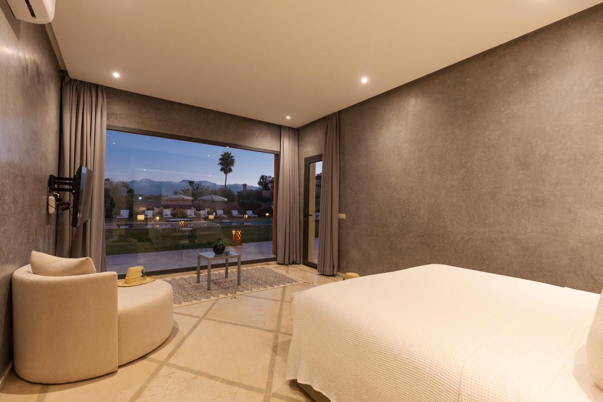 Les Roses By La Siredrah Hotel Ait Bou Zguia Bagian luar foto