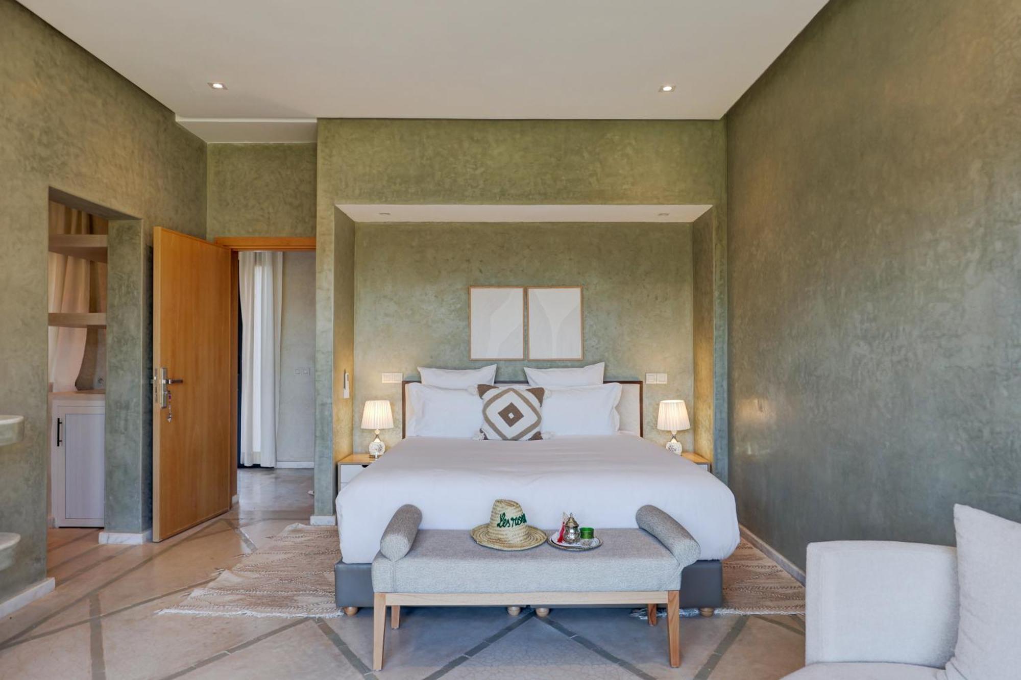 Les Roses By La Siredrah Hotel Ait Bou Zguia Bagian luar foto